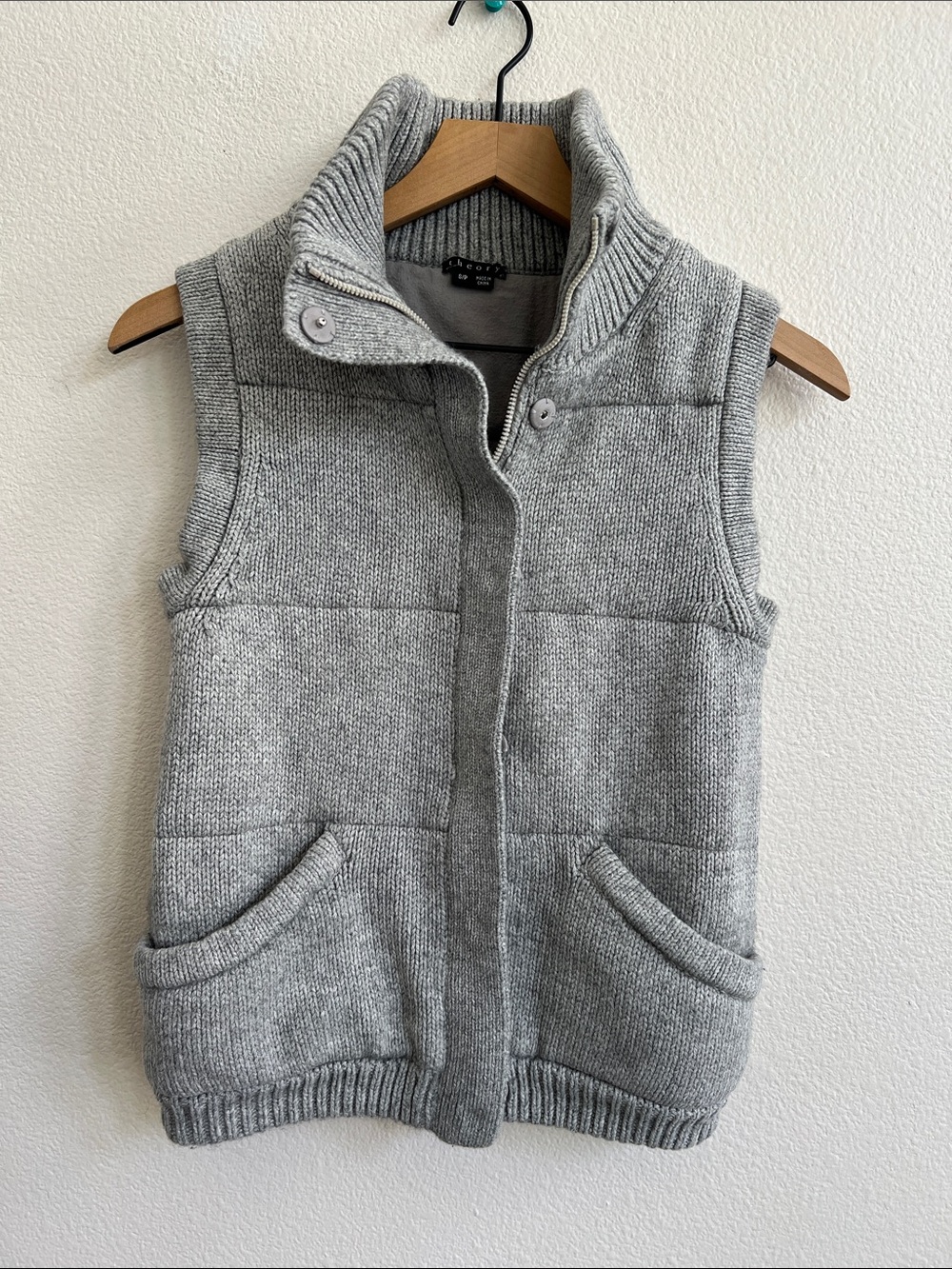 THEORY Julie New Nickname Sweater-Knit Quilted Hybrid Puffer Vest Grey S